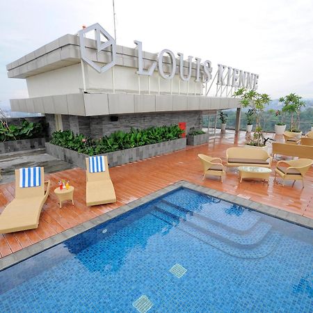 Louis Kienne Hotel Pandanaran Semarang Dış mekan fotoğraf